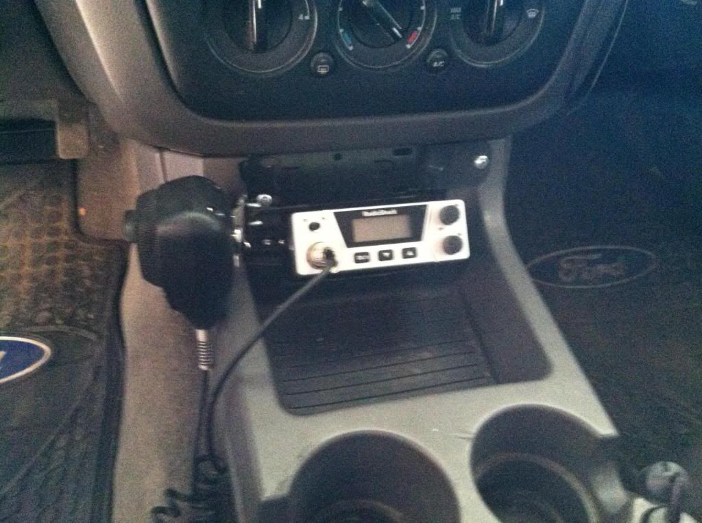 CB Radio and antenna install on a 3rd Generation Explorer Ford